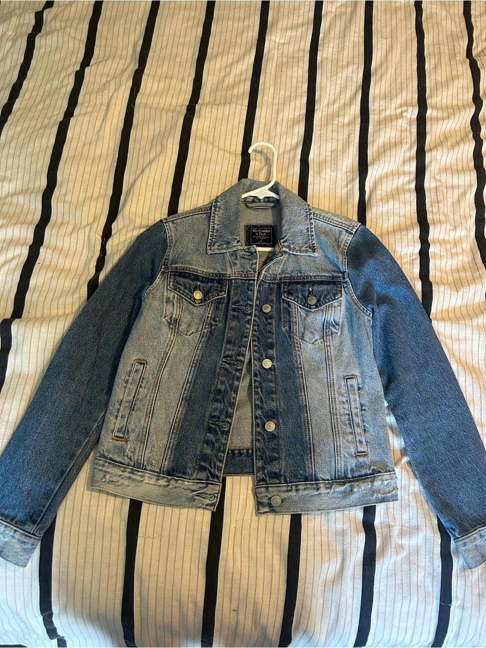Abercrombie & Fitch Two-Tone Blue Denim Jacket